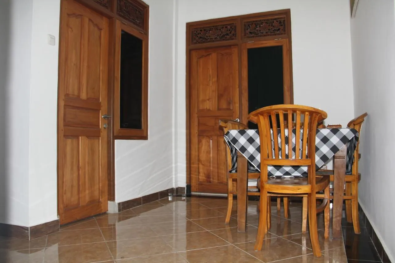 Ogek Home Stay Ubud  Guest house